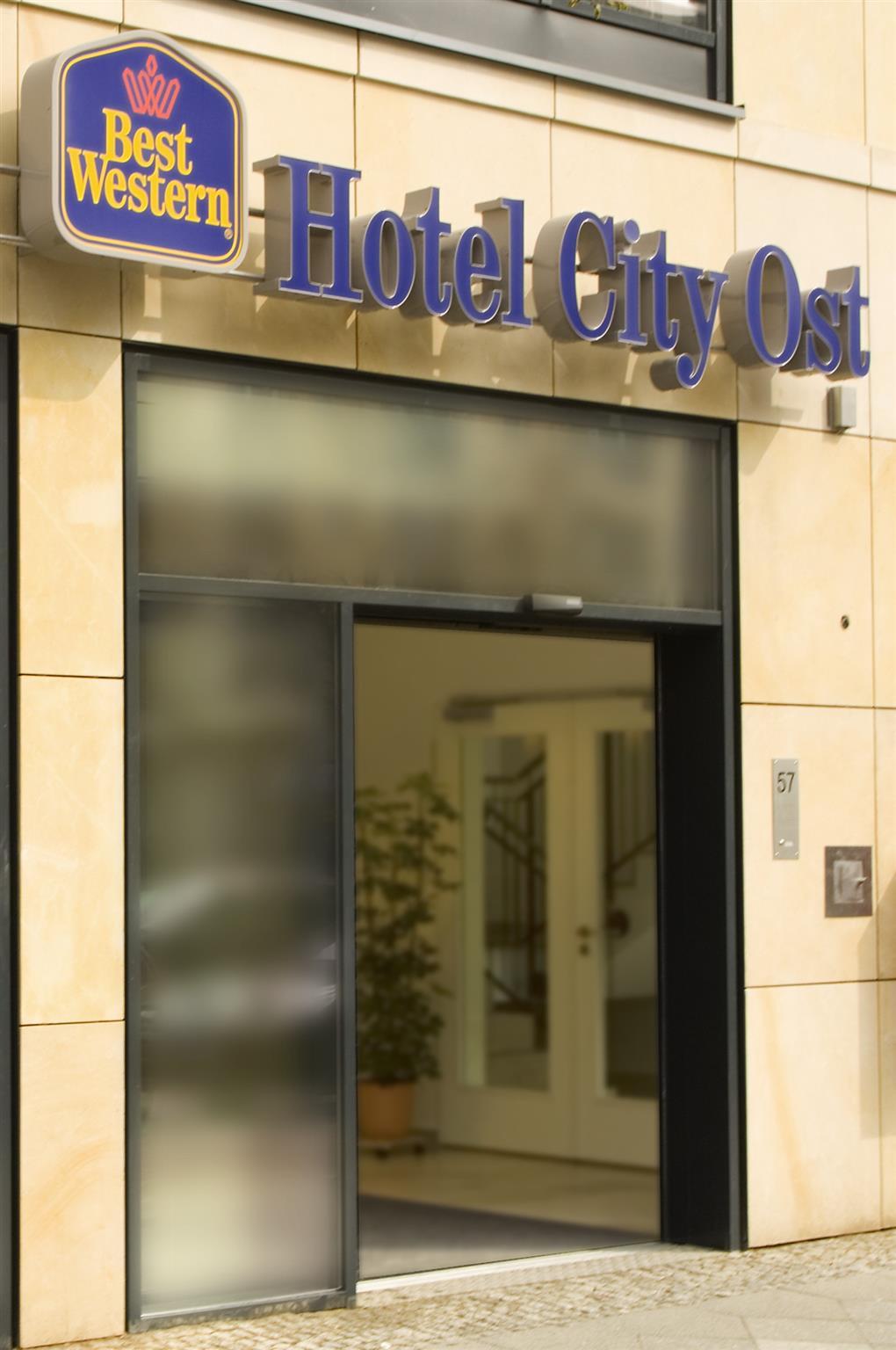 B&B Hotel Berlin City-Ost Экстерьер фото
